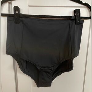 On Waist Swim Brief, black, size 10